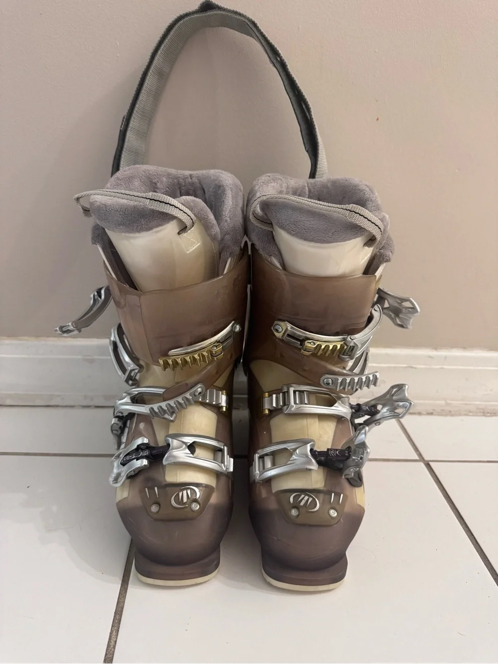 Tecnica Mega 12 Ultrafit Ski Boots High Volume Alpine All Mountain Winter Sports